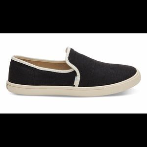 BRAND NEW Toms Slip on Shoe